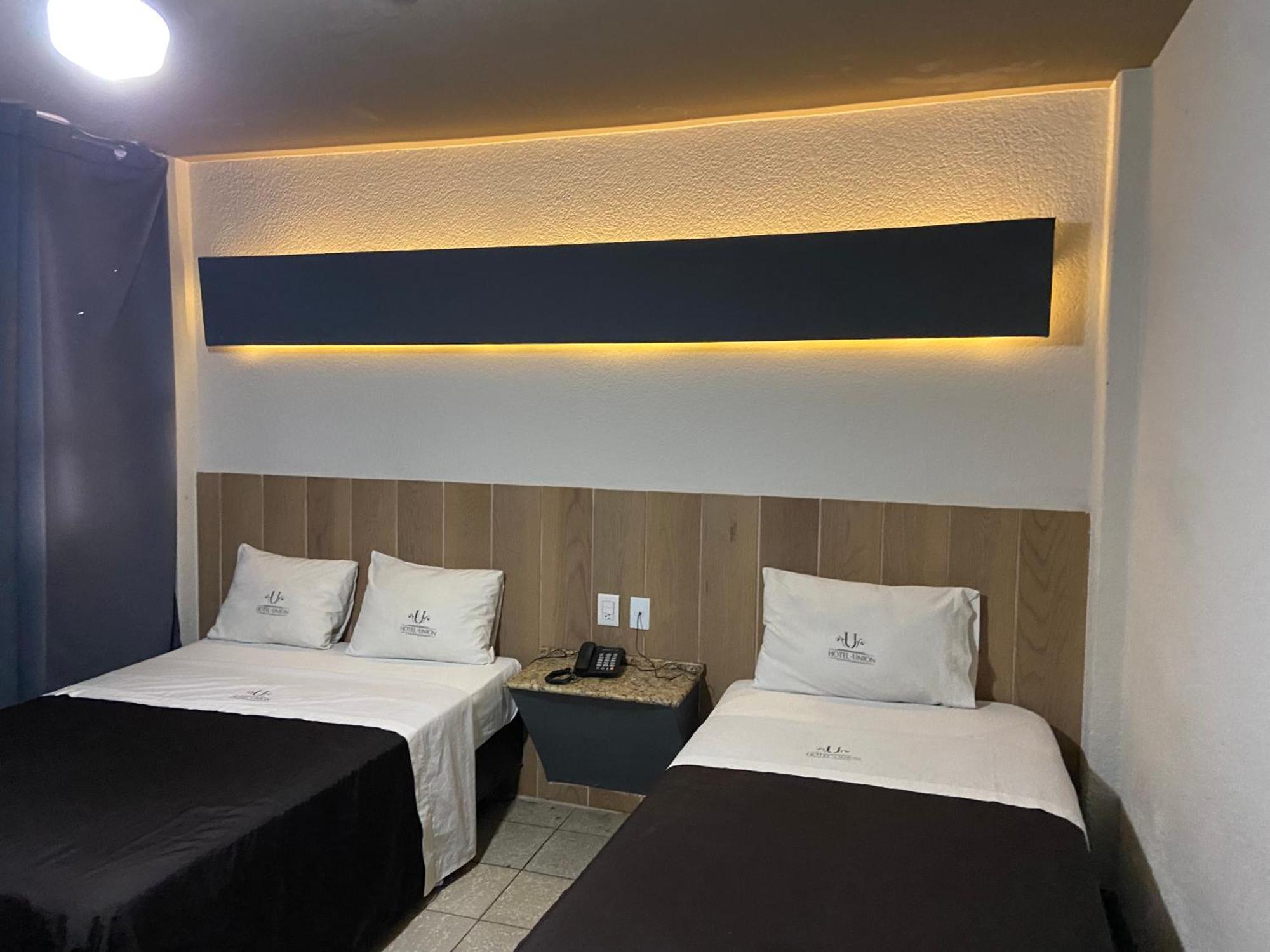 Hotel Union グアダラハラ エクステリア 写真